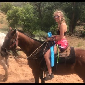 Meet your Posher, Kara